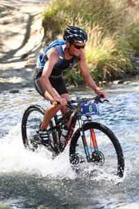 Wanaka athlete, Nicky Samuels is one of three world champions competing in the 2014 Lake Wanaka Half. 